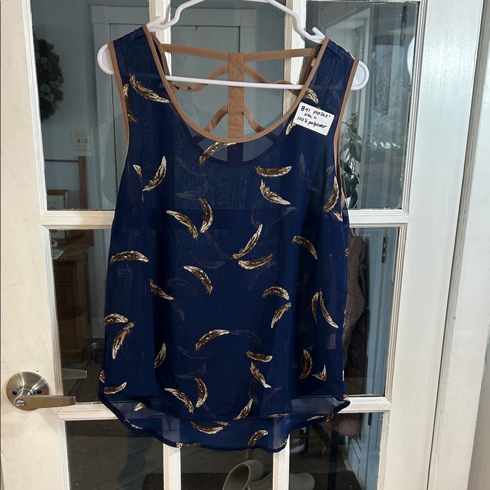 B41.    Blue Feather Print Sleeveless Chiffon Top